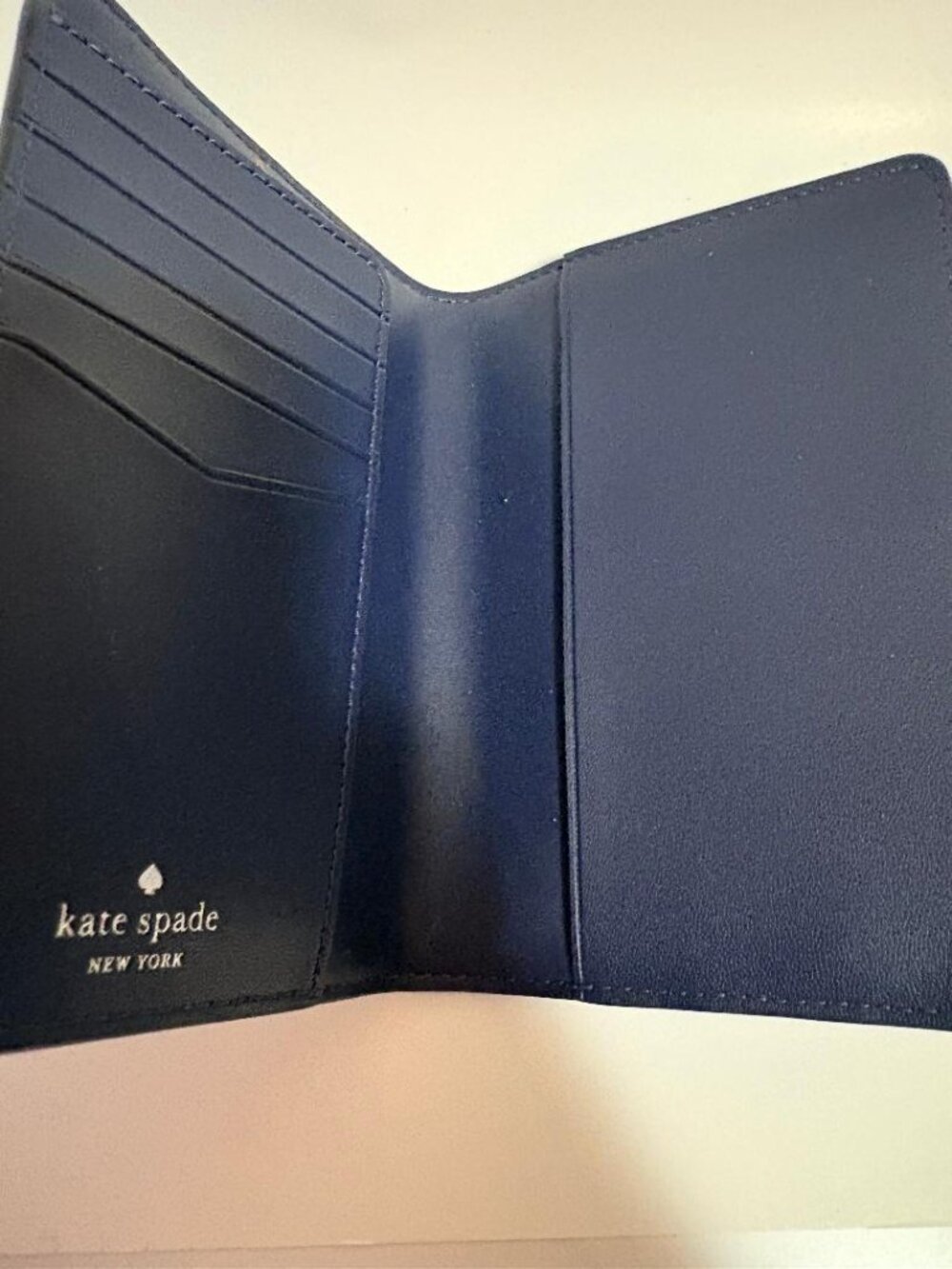 Kate Spade New York Cedar Street Floral Saffiano Leather Passport Holder Blue Tr - Picture 5 of 7